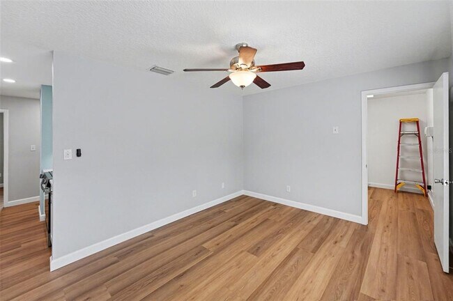 Foto del edificio - 9605 N Edison Ave