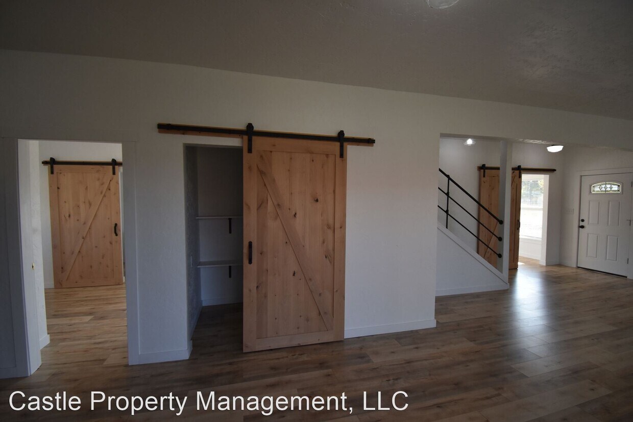 Primary Photo - 3 br, 2 bath House - 36767 Lickskillet Rd NE