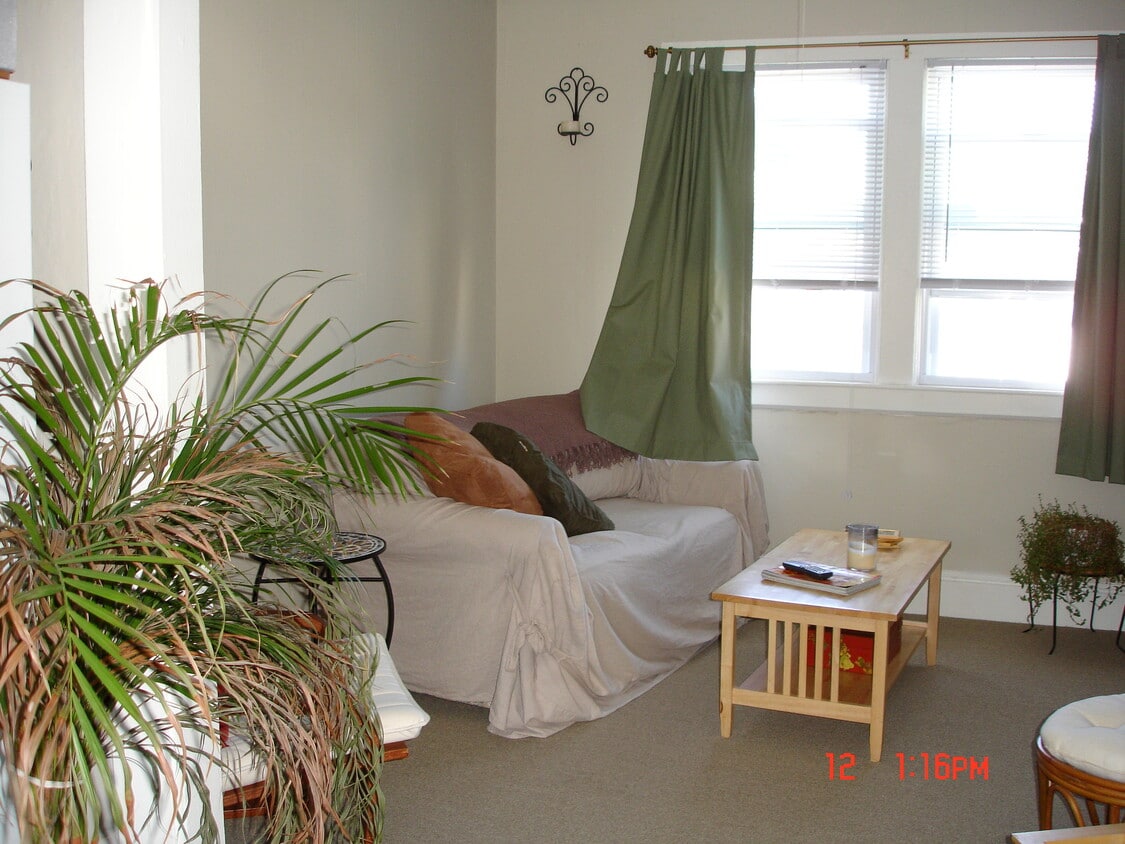 Primary Photo - 15 Homer St