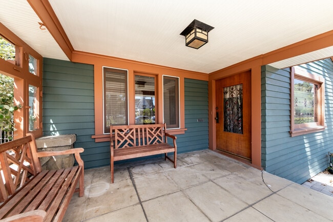 Building Photo - 1635 S Wilton Pl