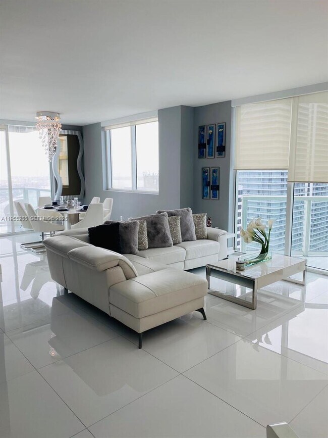 Foto del edificio - 253 NE 2nd St