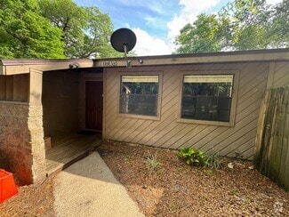 Building Photo - 6745 SW 45th Ave