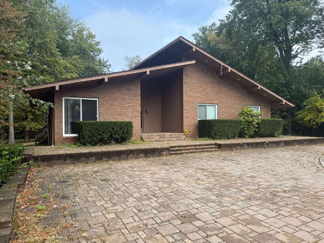 Primary Photo - "Spacious 4-Bedroom Gem with 3 Full Baths ...