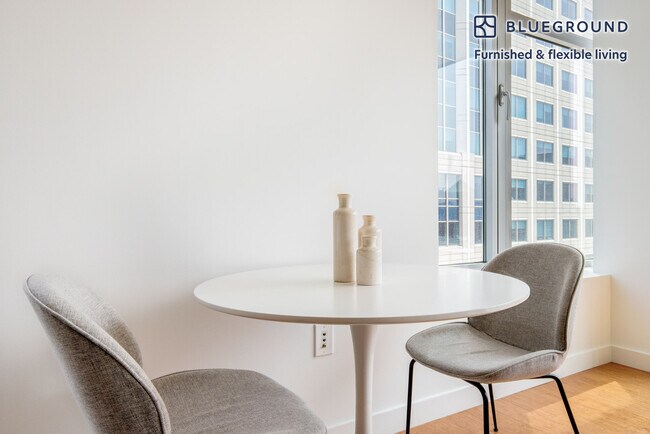 Foto del edificio - 120 Kingston St