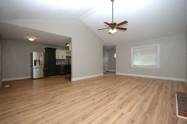 Building Photo - 403 Earl Dr