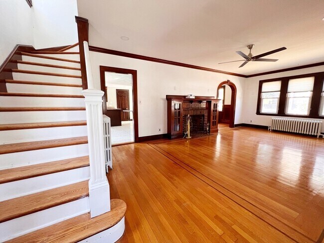 Foto del edificio - 80 Somerset Ave