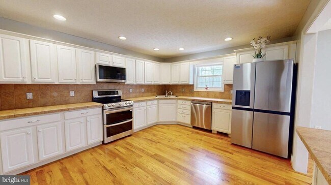 Building Photo - 609 Quartzite Cir