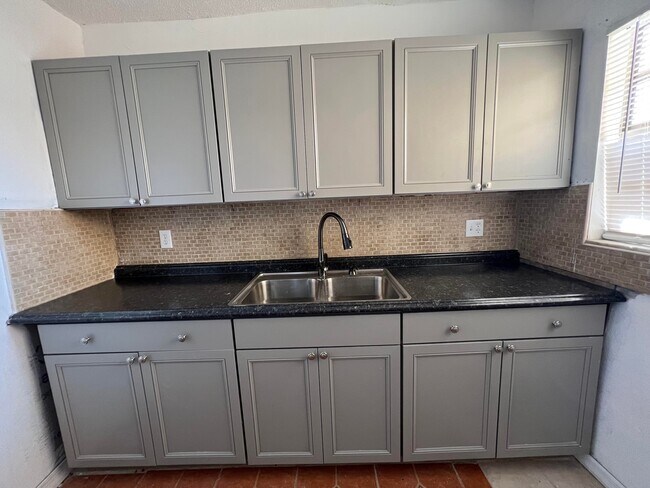 Foto del edificio - 922 5th St