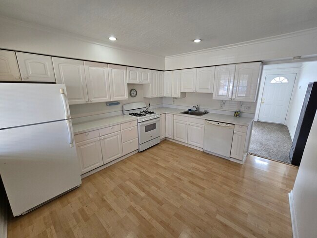 Foto del edificio - 935 E Huron River Dr