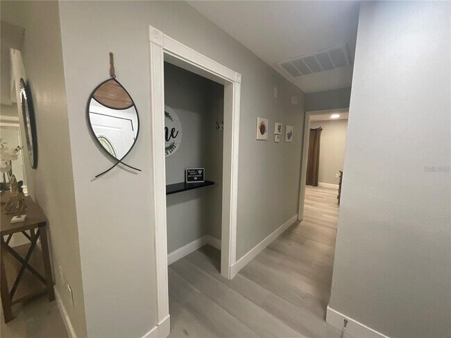 Foto del edificio - 3424 Willow Wisp Dr S