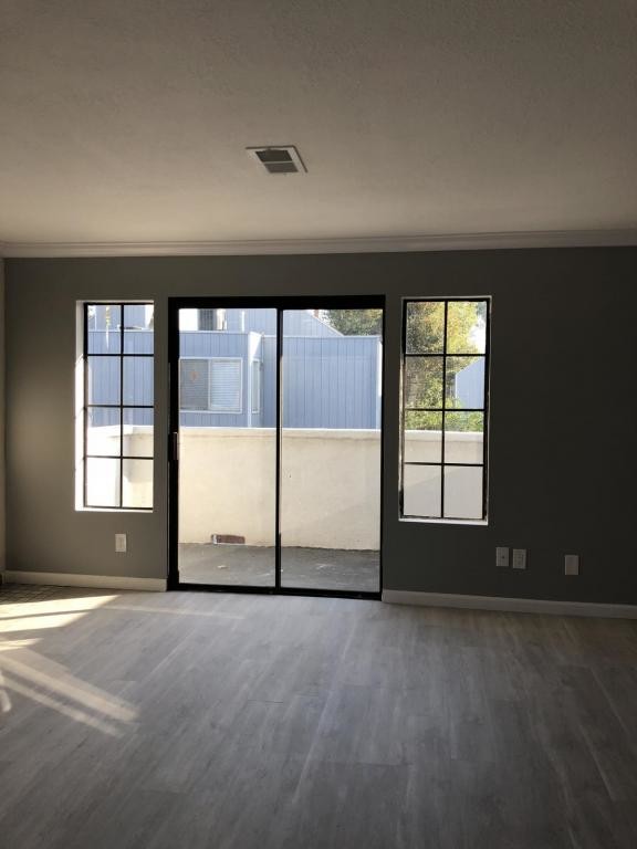 Building Photo - 15722 south b st #1