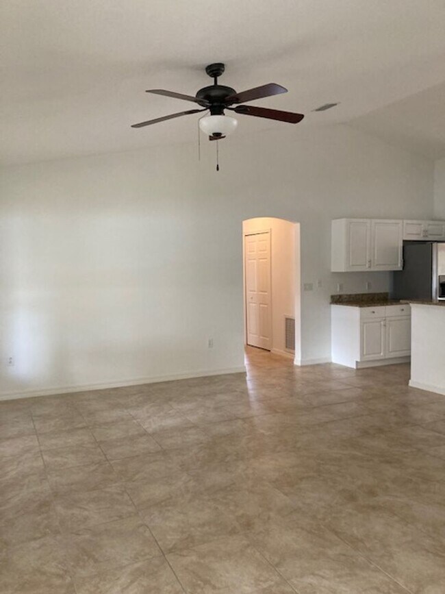 Foto del edificio - Stylish 3/2/2 with screened in porch, gran...