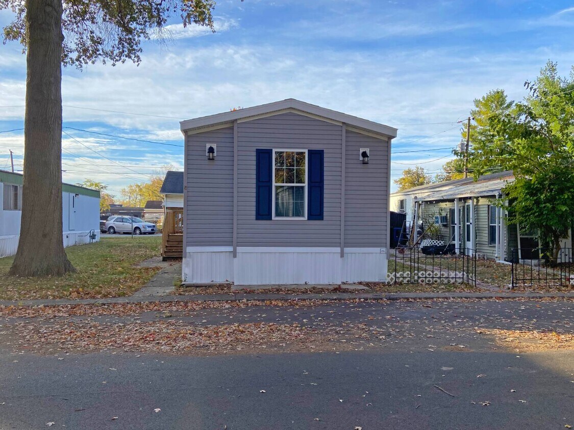 Foto principal - 2501 N Apperson Way