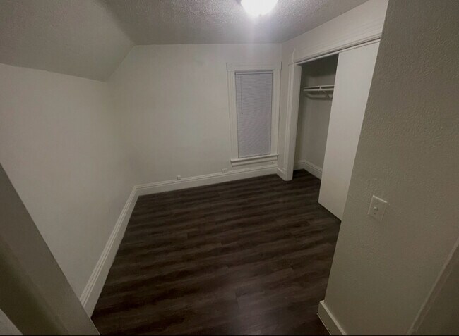 Foto del edificio - 806 8th St