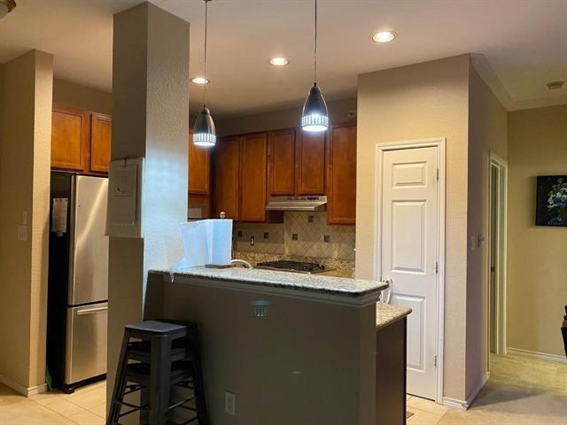 Building Photo - 2018 Azure Pointe