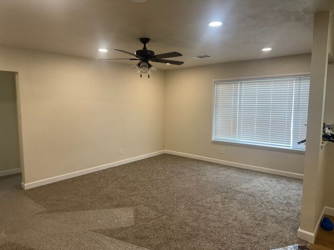 Foto del edificio - 117 Cypress St