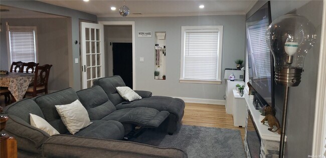 Foto del edificio - 213 Munro Blvd