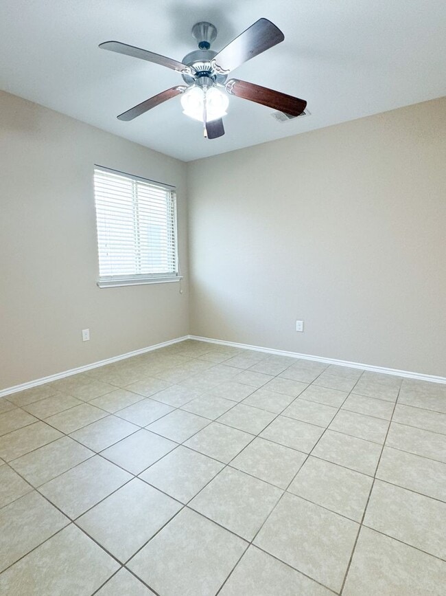 Foto del edificio - Perfect location! 4/2 home!