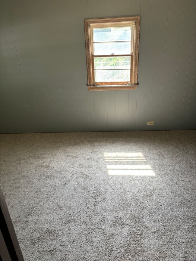 Building Photo - Great family 3 Bedroom 1 bath