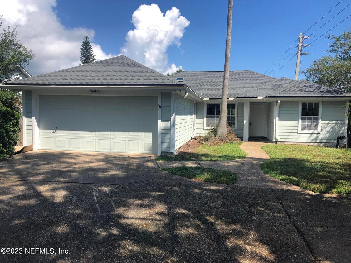Foto principal - 105.5 Woodland Dr
