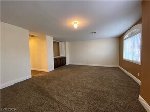 Building Photo - 8111 Cimarron Meadows Way