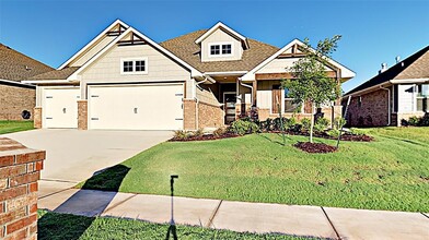 Building Photo - 2409 Ryder Dr