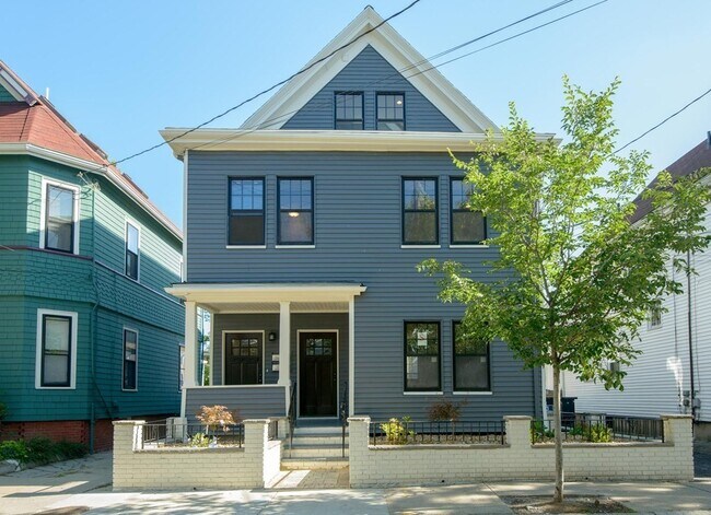 Building Photo - 31 Grant St