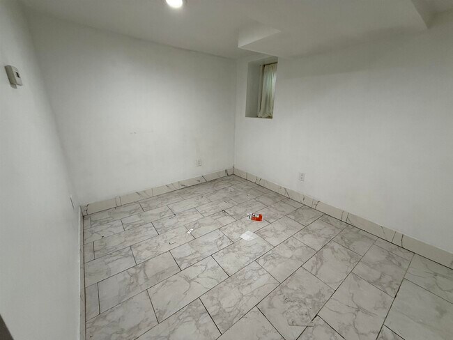 Foto del edificio - 619 38th St