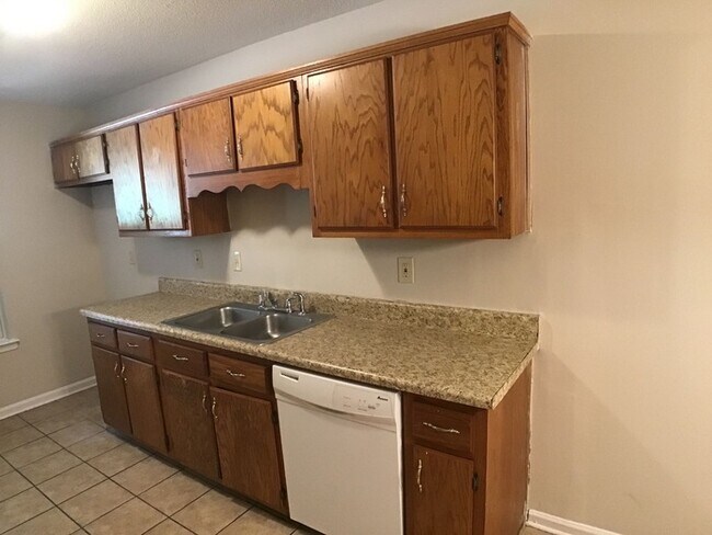 Building Photo - 4655 Addington Dr