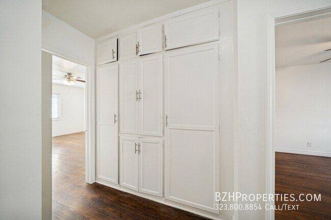 Foto del edificio - 3652 Carmona Ave