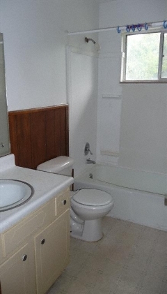 Bathroom - Citrus Apartments
