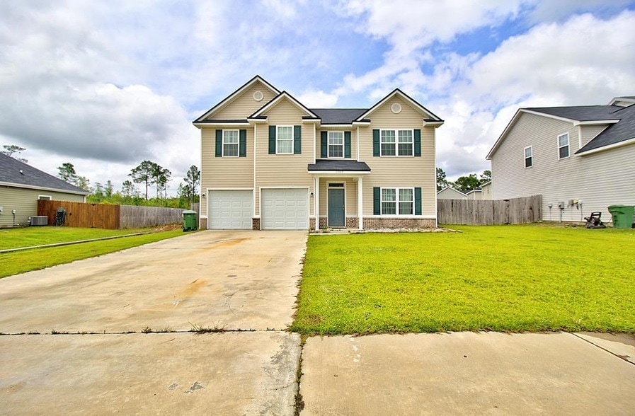 Primary Photo - 1303 Windrow Dr
