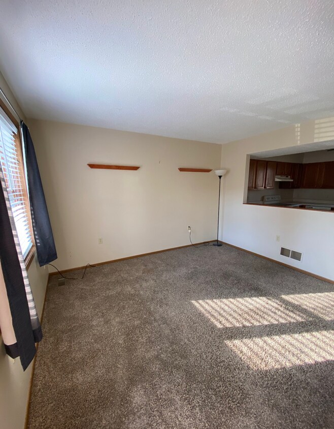 2 br, 1.5 bath House 7 Dubois House Rental in Washington, MO