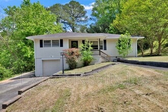 Building Photo - 2249 4th Pl Cir NE