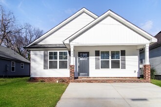 Building Photo - 209 Partee St