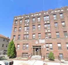Building Photo - 117 Corbin Ave