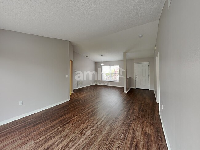 Foto del edificio - 1412 Old Millpond Rd