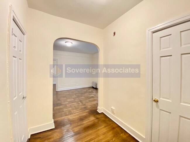Building Photo - 935 Saint Nicholas Avenue