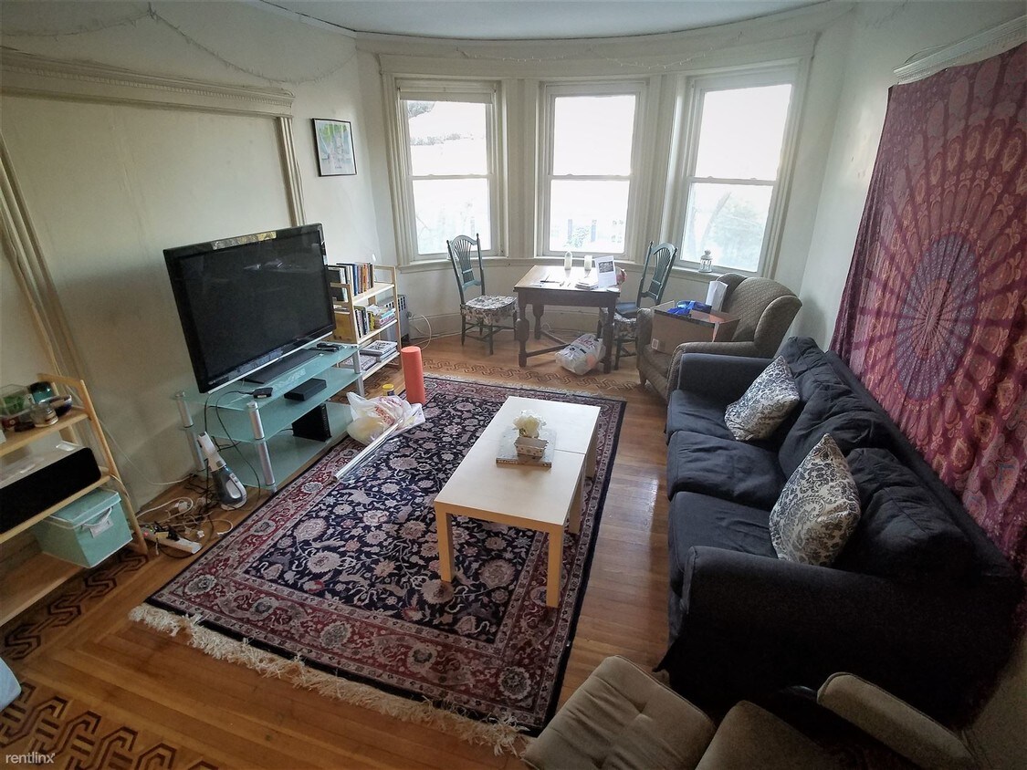 4 br, 1 bath - 46 Powell St Apt 7 - 4 br, 1 bath  - 46 Powell St Apt 7