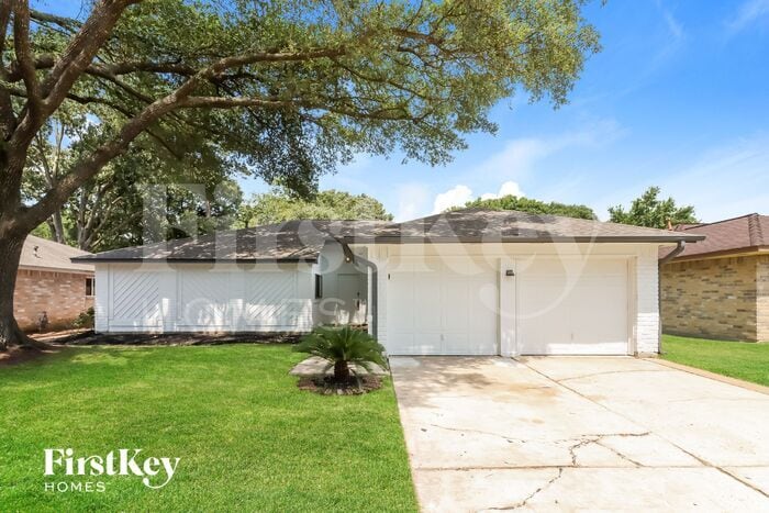 Primary Photo - 2515 N Spring Dr
