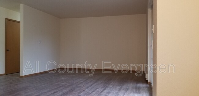 Foto del edificio - 2929 R St SE