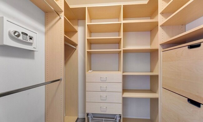 Updated custom closet - 1545 NW 57th St