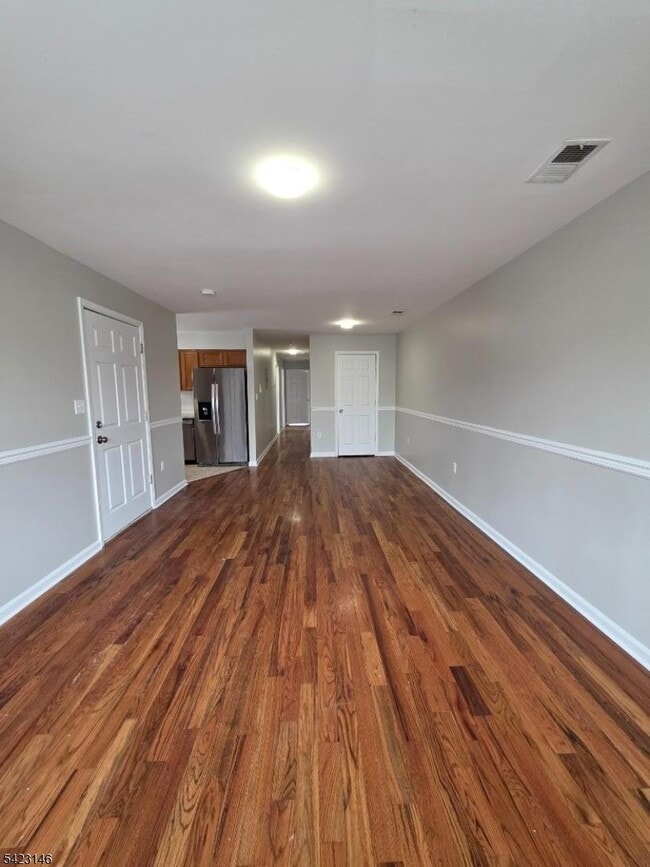 Foto del edificio - 290 Sussex Ave