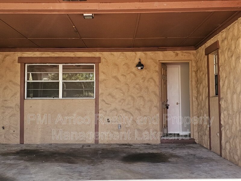 Foto principal - 2200 9th St SE
