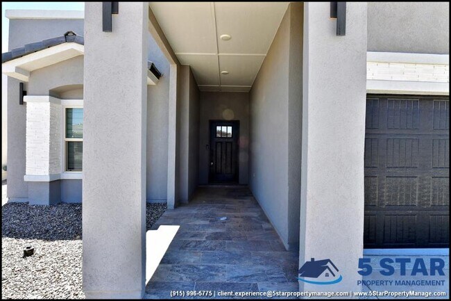 Foto del edificio - 4 bedroom in Horizon City TX 79928
