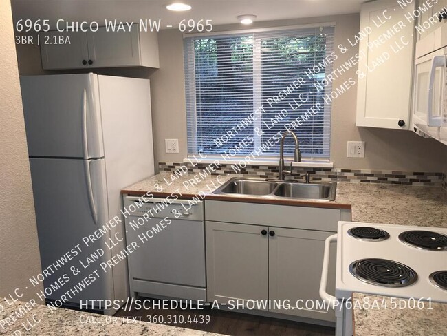 Foto del edificio - Chico Way Townhome