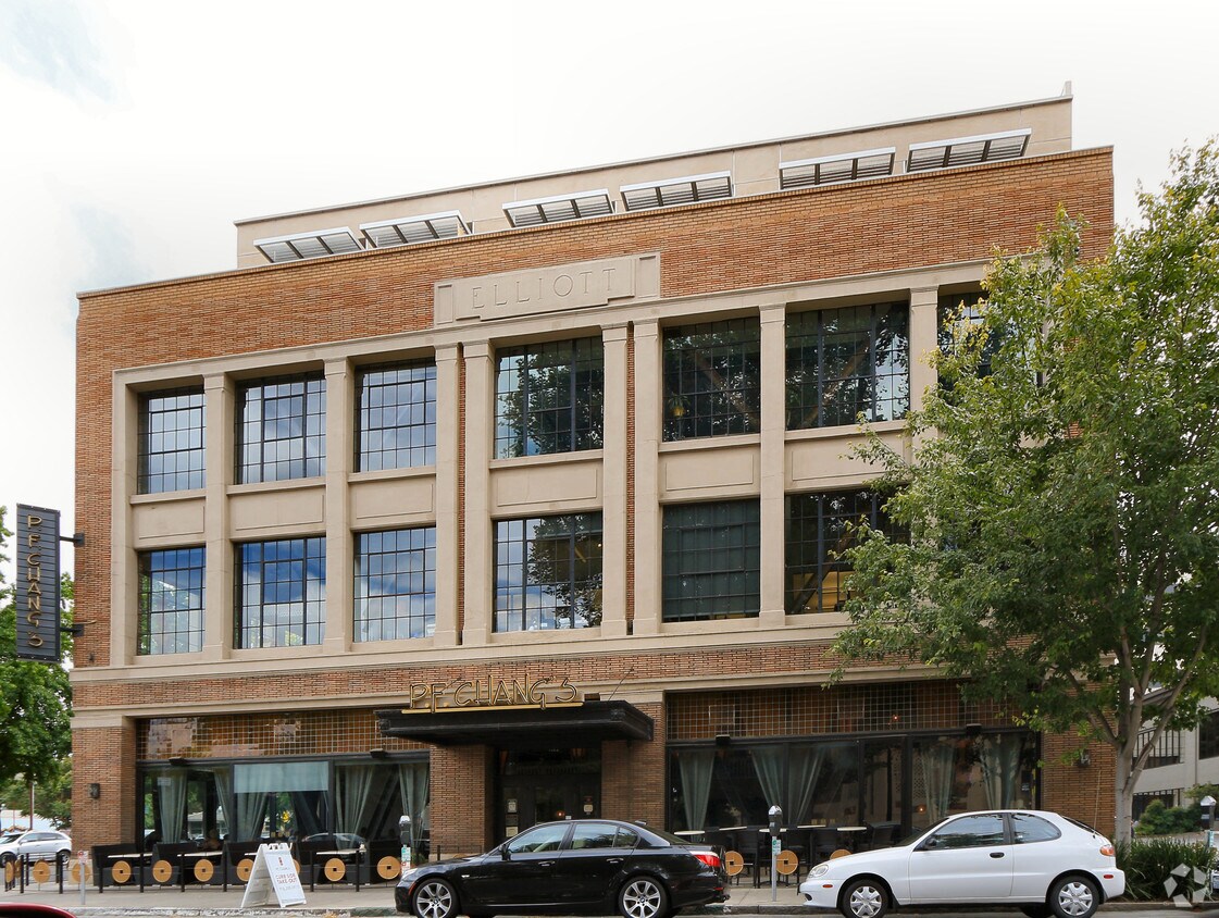 The Elliott Building Apartments Sacramento, CA