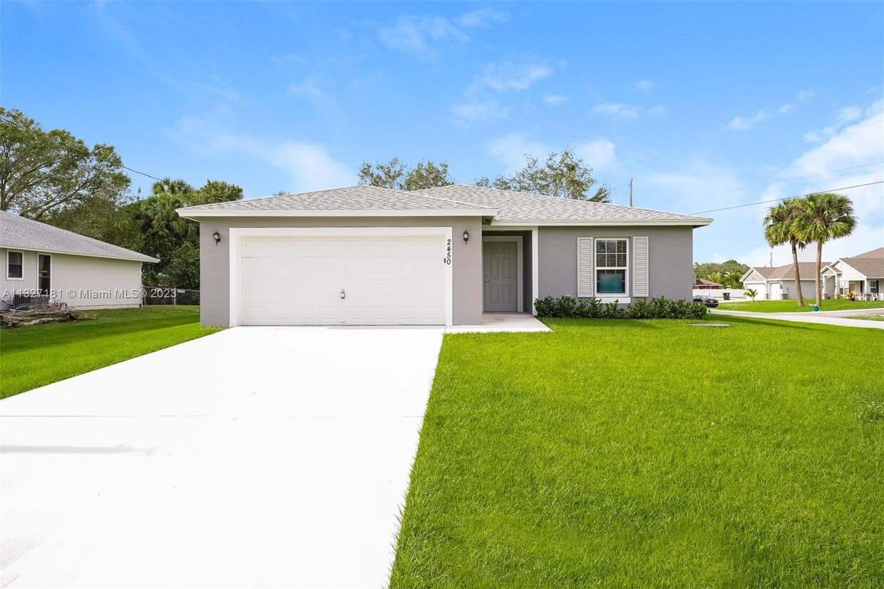 2450 SW Madiera St, Port Saint Lucie, FL 34953 House Rental in Port