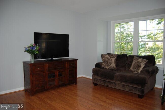 Foto del edificio - 11211 Kings Crest Ct