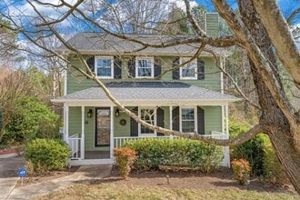 Building Photo - 18 Treeline Dr